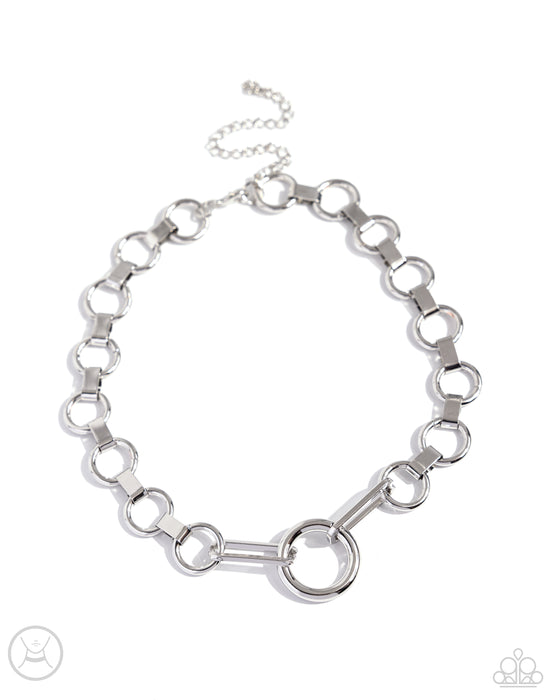 Musings Marvel - Silver Choker