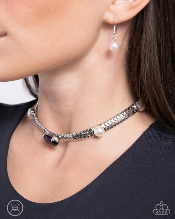 Classy Collectable - Black Choker