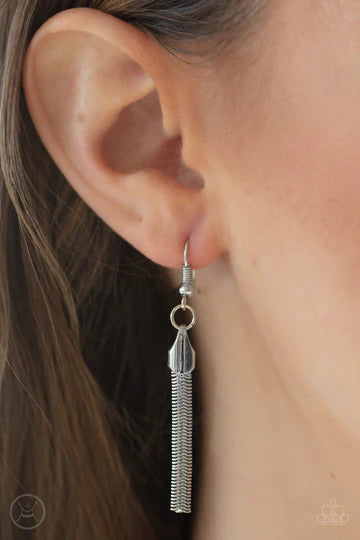 Flat Out Fierce - Silver Choker