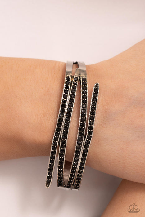 CURVED Lines - Black