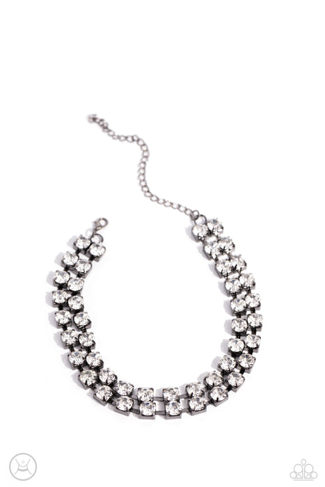 Glistening Gallery - Black Choker